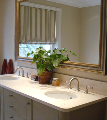 (Bathroom) double basin